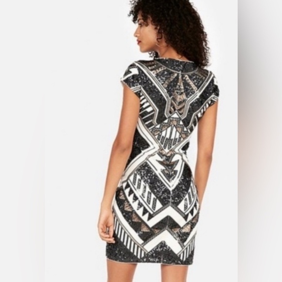 Express Sequin Dress - Aztec Deco print - Picture 2 of 12
